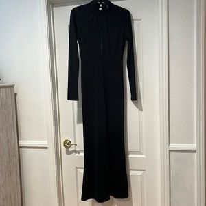 Forever 21 Black Long Dress! Never worn! New with tag! Keyhole slit front & back